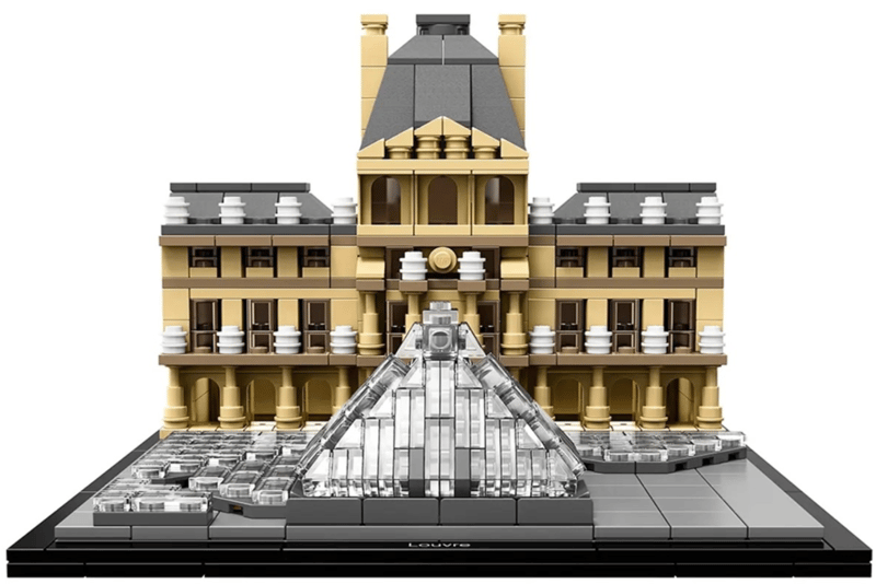 레고로 만들어진 루브르 박물관